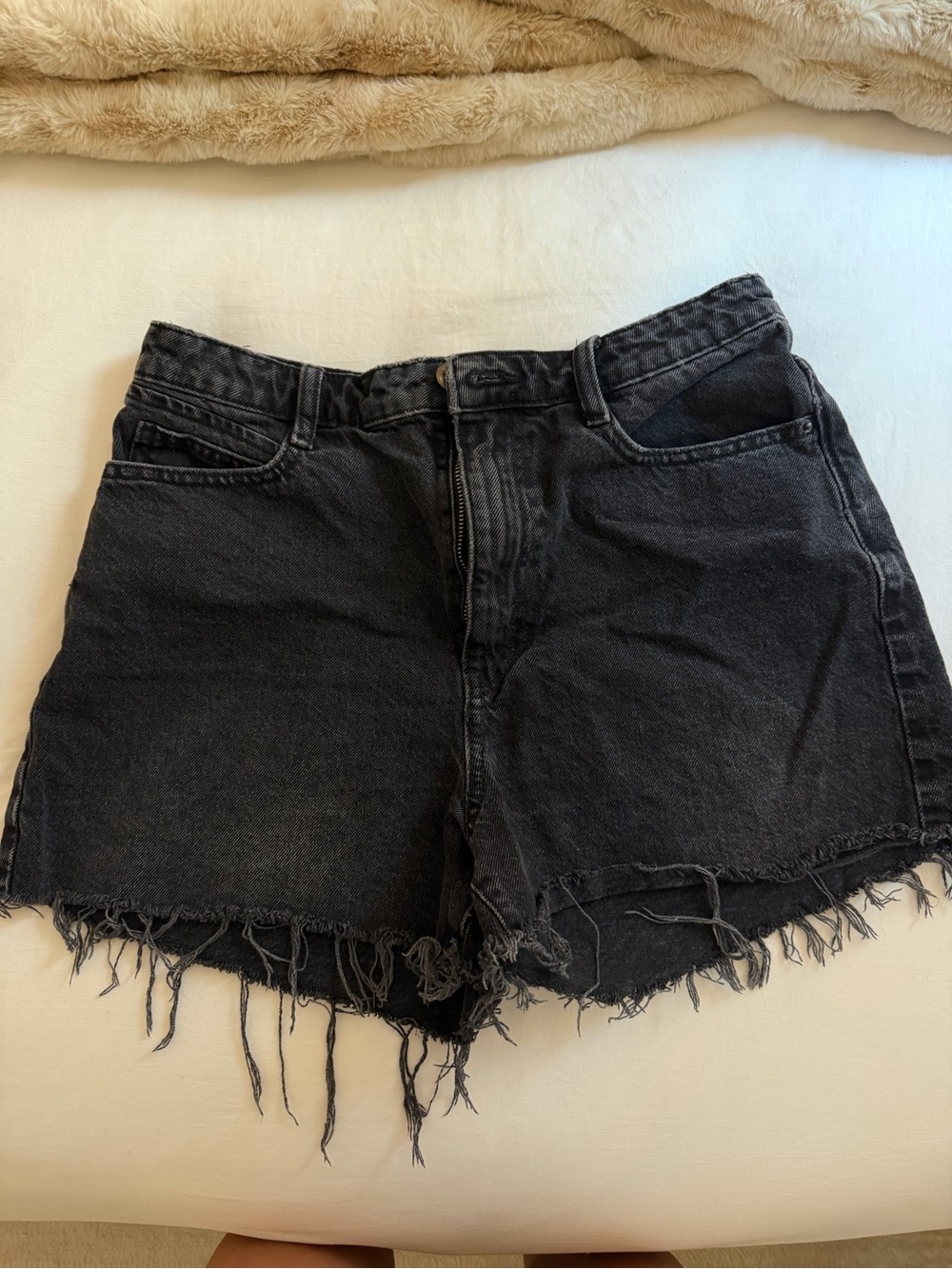 Zara Black Frayed High-Waist Denim Shorts